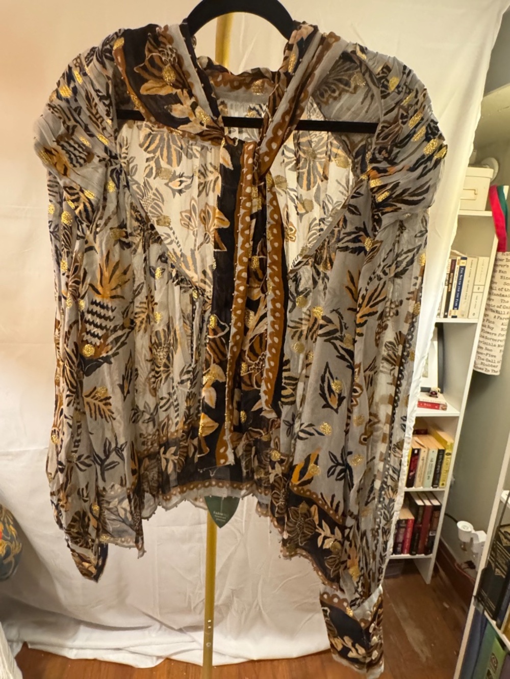 FARM Rio Metallic Floral Beehive Tapestry Blouse S NWT - Picture 6 of 11